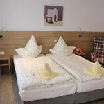 Rathausstuben 2* Wackersdorf