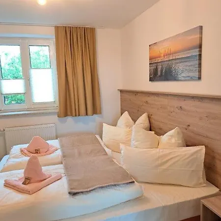 Hotel Rathausstuben 2*