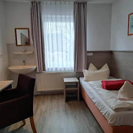 ホテル Rathausstuben ヴァッカースドルフ