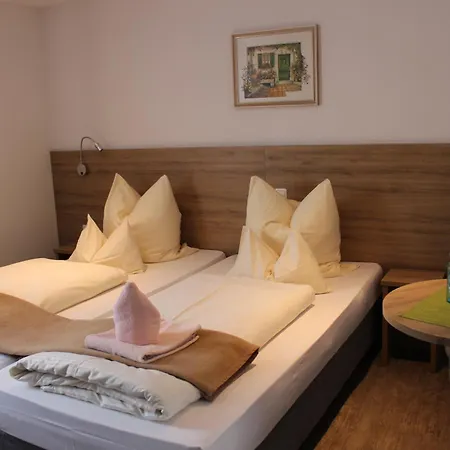 Rathausstuben Hotel 2*