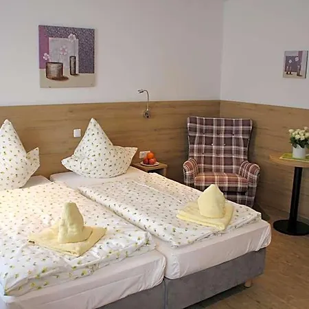 Hotel Rathausstuben 2*