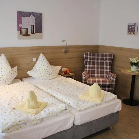 Rathausstuben Hotel 2*