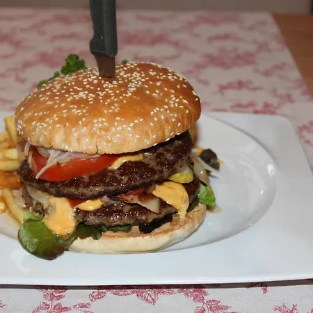 Rathausstuben 瓦克斯多夫