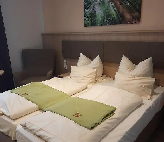 Otel Rathausstuben 2*