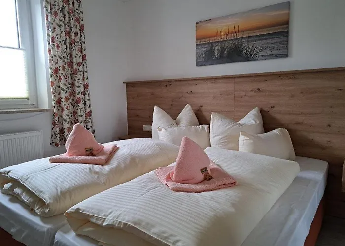 Rathausstuben Otel 2*